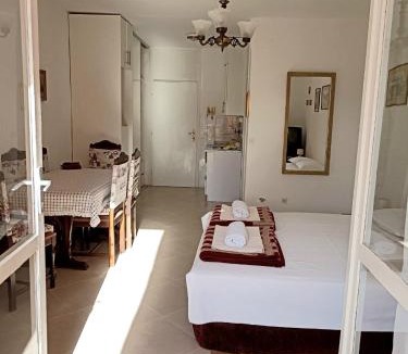 Meljine House | Guesthouse Ljilja - apartment with balcony 2