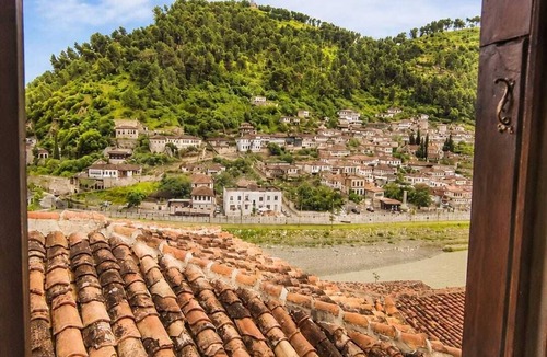 Berat House | Guva Stone House Mangalem