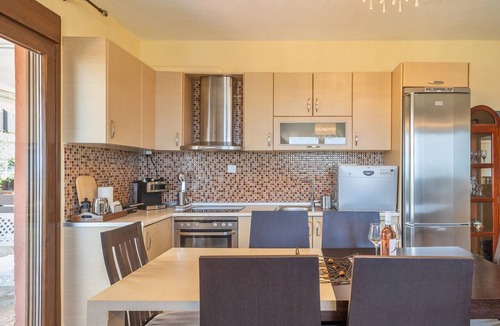 Paliouri House | Halkidiki Sunhouse Country Home with Sea View, Wi-Fi, and Air Conditioning