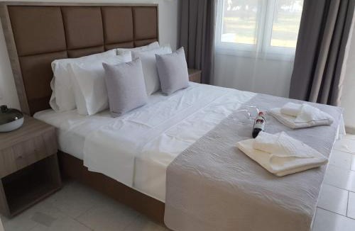 Megalos Prinos Hotel | HARA BEACH