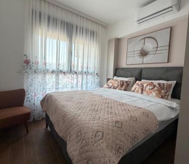 Bjelisi Apartment | Harbour Light Residence