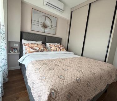 Bjelisi Apartment | Harbour Light Residence