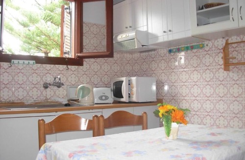 Acharavi House | Harrys bar & apartments