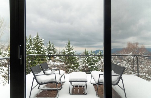 Mesaia Trikala Ski Chalet | Heartbeat Deluxe Chalet, Heartbeat Mountain Escapes