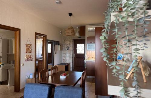 Siviri Apartment | Helen's Stone House