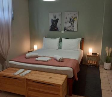 Kropia Apartment | Helen's Welcoming & cozy flat