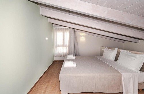 Gargaliani Apartment | Helichrysum Lofts