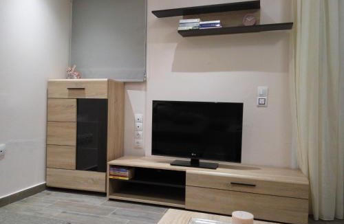 Liapades Apartment | Helios & Elia family apartment