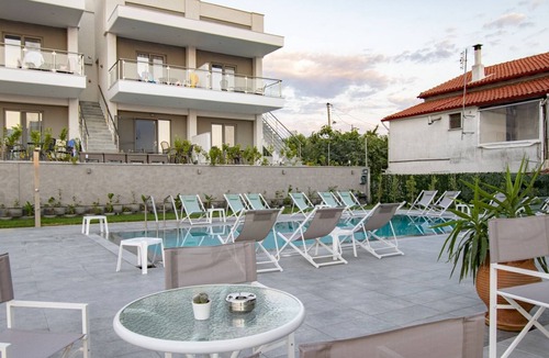 Nea Iraklia House | Heraclea Luxury Suites Apartment 16 by Travel Pro Services