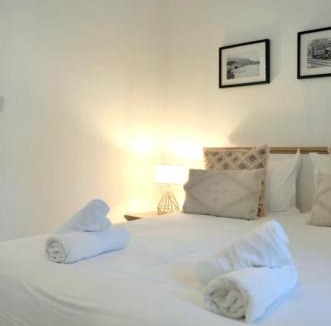 Zelenika Apartment | Herceg Novi Seaside Retreat with Serene Garden