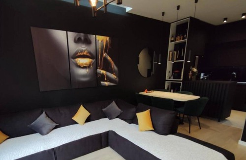 Donje Polje Apartment | Heritage Haven Luxurious Apartment in City Center