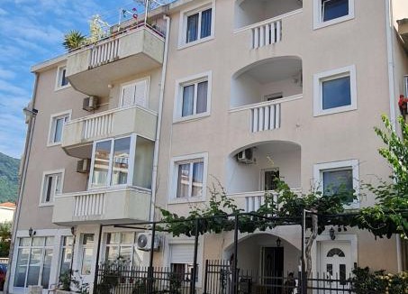 Babilonija House | Hibiscus Guest House