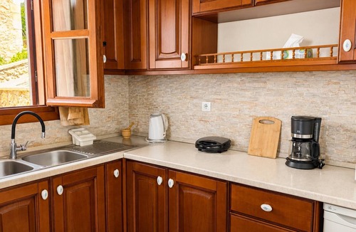 Kokkinon Khorion House | Hidden Oasis Amazing Seaview- Ioli 1BD 1BA 4PL