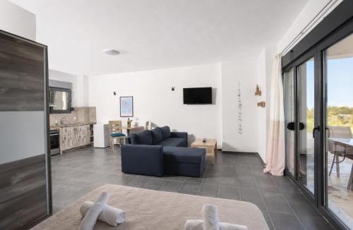 Haniotis Apartment | Hilltop Apartment 8