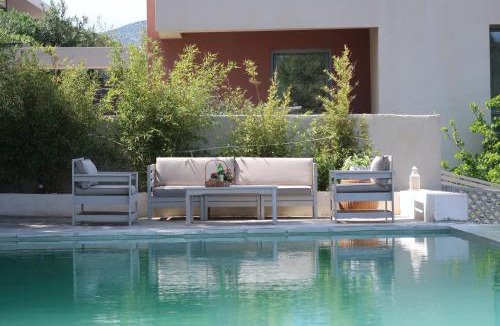 Ormos Agiou Ioannou Villa | Hippie Bay Complex