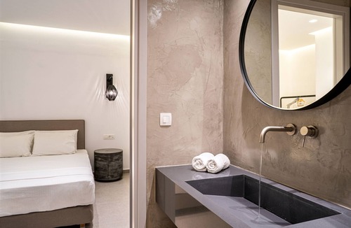 Kamari Hotel | Hippocampus Hotel