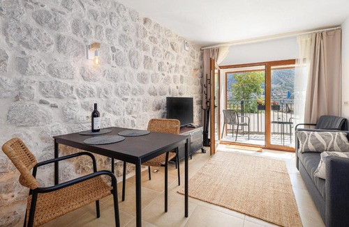 Muo Apartment | Historic Waterfront Apartment