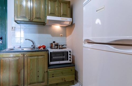 Vassiliki Apartment | Holiday Apartment 'Apostolos Apartment 1' Next to Beach with Wi-Fi