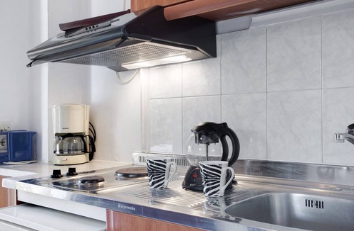Vasilikos Apartment | Holiday Apartment "Areti Orfeas Apartment 3" near Beach with Balcony & Wi-Fi