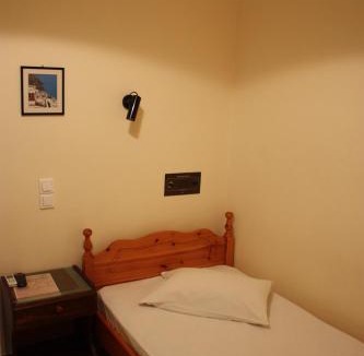 Perivolos Hotel | Holiday Beach Resort Santorini
