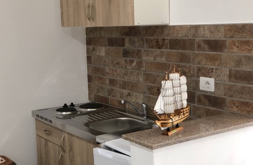 Ulcinj House | Holiday Bungalows with garden,650meter from Beach.