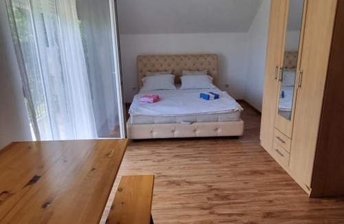 Cetinje House | Holiday Home Bjeloši