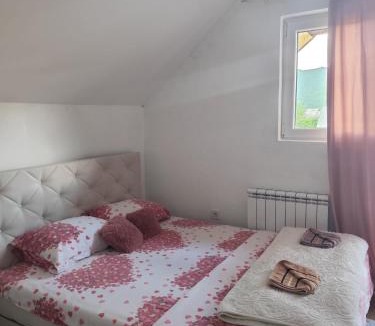 Drijenak Apartment | Holiday home BOŽUR