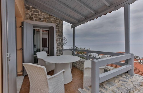 Agios Ioannis House | Holiday home "Centaur Villa" beachfront