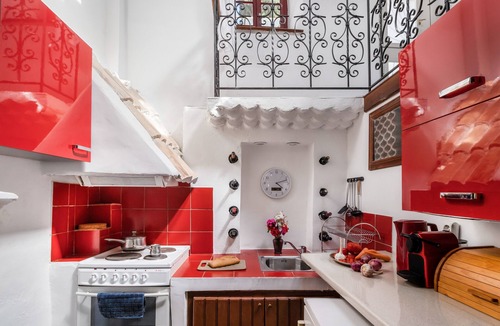 Alexandros House | Holiday Home "Ellen T" with Wi-Fi & A/C