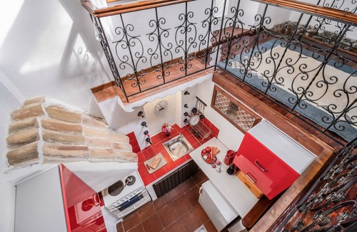 Alexandros House | Holiday Home "Ellen T" with Wi-Fi & A/C