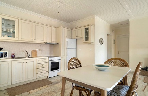 Nikiana House | Holiday Home 'Evans Terrace Suite'