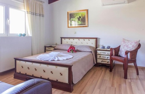 Galatas House | Holiday home, Galatas