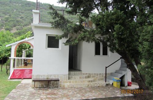 Canj House | Holiday Home Idyllic Cottage