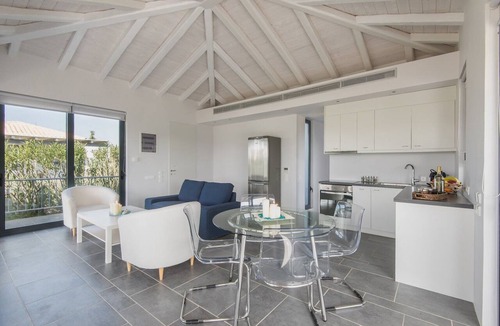 Porto Heli House | Holiday Home in Porto Heli for 6 Guests