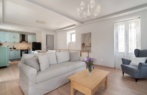 Kilada House | Holiday Home 'Koilada Family House 1' with Sea View, Wi-Fi