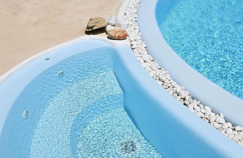 Platis Gialos House | Holiday home "Paraga Villa 2" with hot tub