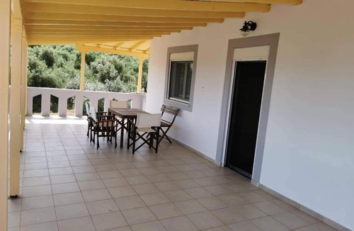 Skafidia House | Holiday Home Petros
