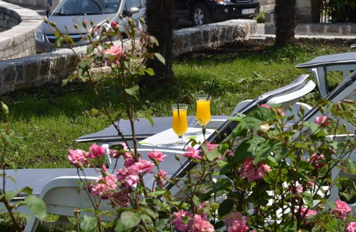 Donji Stoliv House | Holiday Home StOliva situated 5 meters from sea