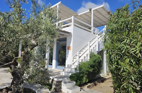 Vathi House | Holiday Home “Villa Thalassa - Vathy” with Sea View, Wi-Fi, and Air Conditioning
