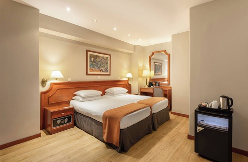 Vardaris Hotel | Holiday Inn Thessaloniki by IHG