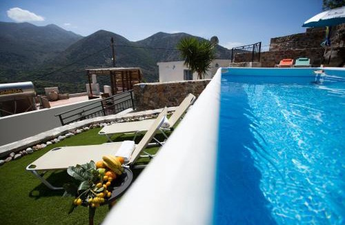 Vrachasi House | Home Aurora with private pool