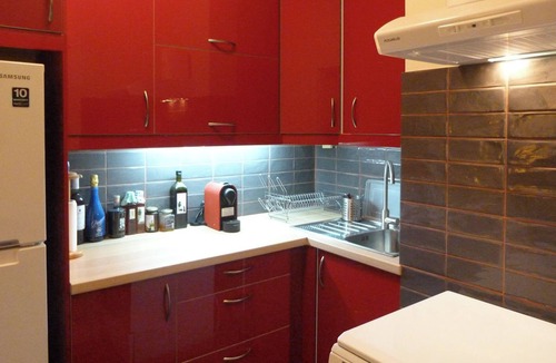 Khalkis Apartment | Homely & Spacious studio close to the Seafront