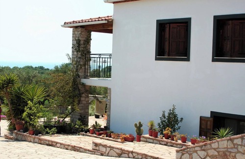 Skafidia Apartment | Homerez - Apartment in Pirgos