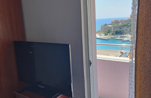 Rana Apartment | Homerez - Apartment in Ulcinj, Sea View