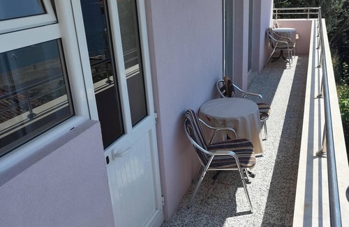 Rana Apartment | Homerez - Apartment in Ulcinj, Sea View