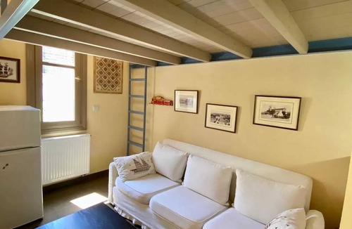 Syros House | Homerez - House in Chrousa, sea view