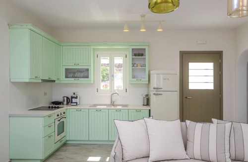 Naxos Villa | Homerez - Villa in Naxos, sea and mountain view