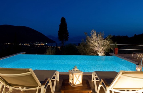 Evgiros Villa | Horizon Villa Anna with stunning sea view close to Blue Flagged beach Ponti