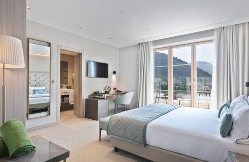 Petrovac Hotel | Hotel Ami Budva Petrovac