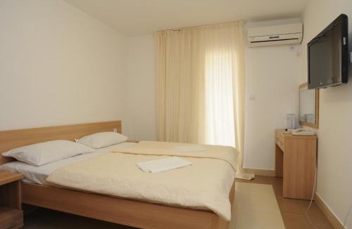 Becici Hotel | Hotel Anita
